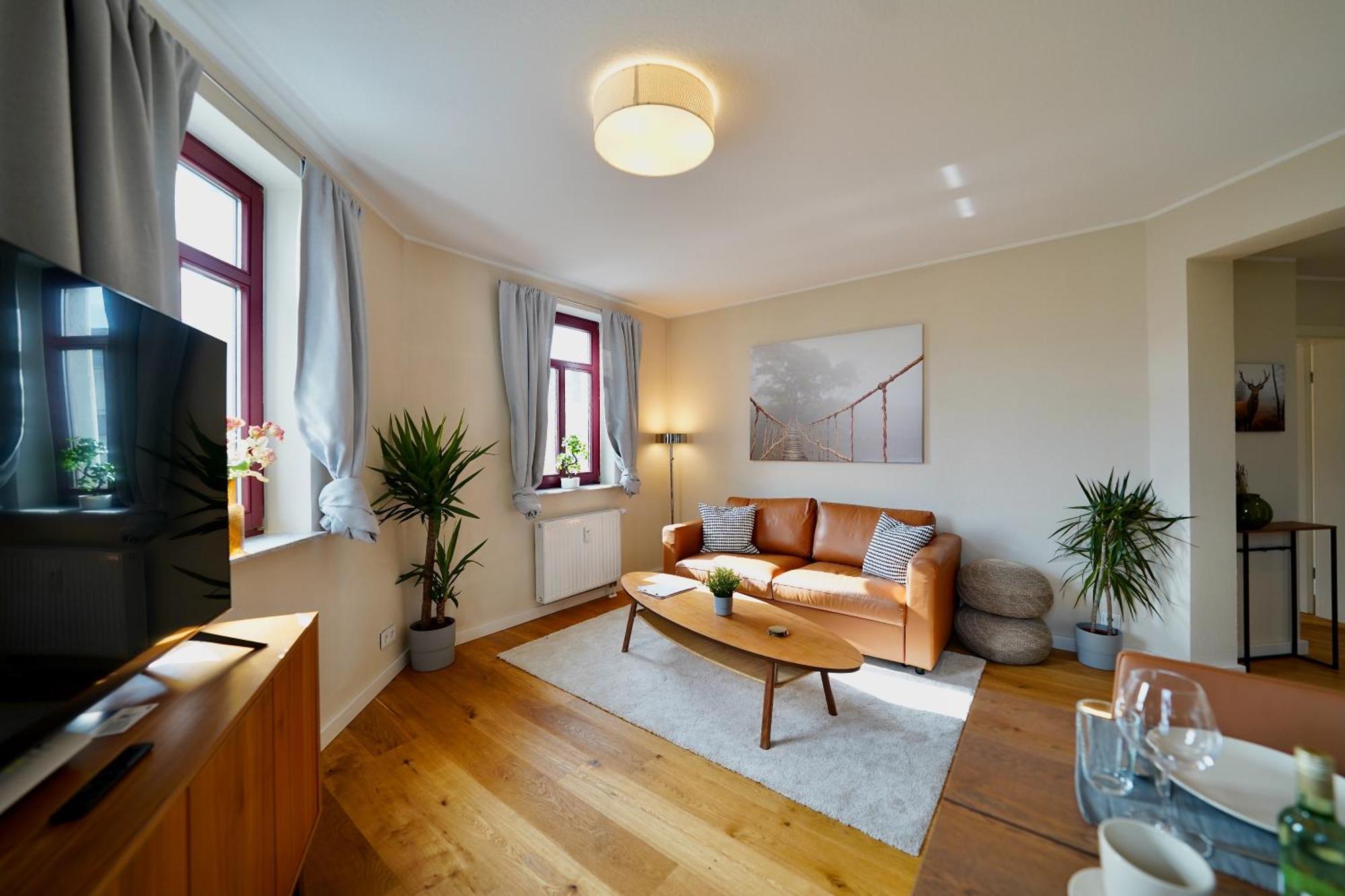 Edler Wohnraum Noble Stadtoase Mit Boxspringbett, Kaffeevollautomat & Parkplatz Цвиккау Экстерьер фото